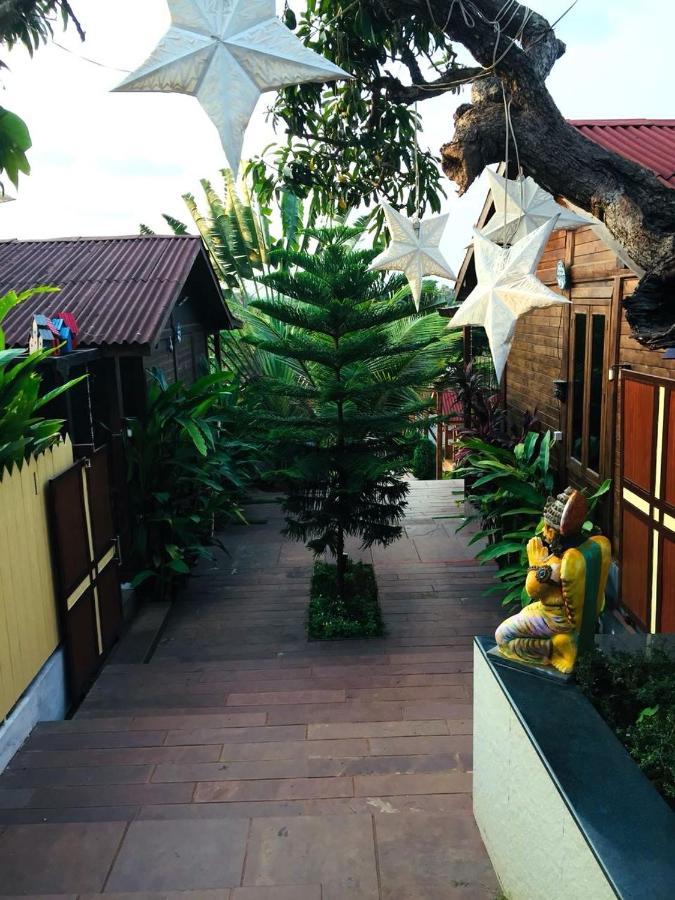 Rock Forest Goa Honeymoon Cottages กาลังกูติ ภายนอก รูปภาพ
