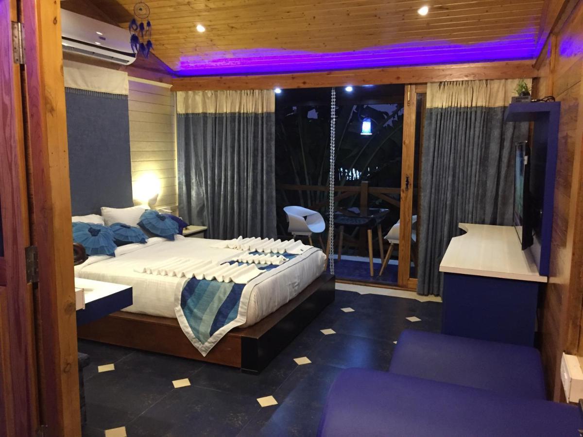 Rock Forest Goa Honeymoon Cottages กาลังกูติ ภายนอก รูปภาพ