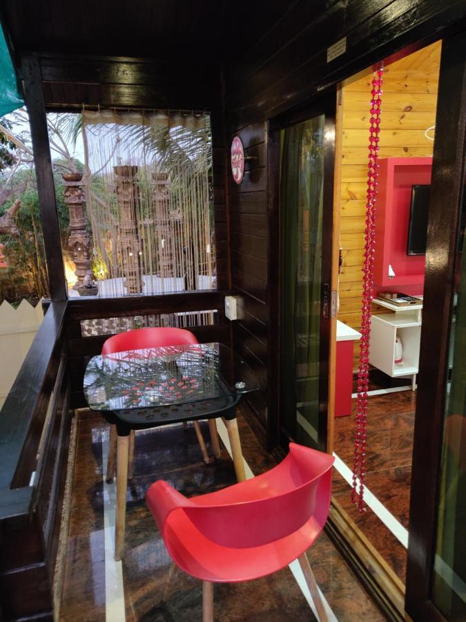 Rock Forest Goa Honeymoon Cottages กาลังกูติ ภายนอก รูปภาพ