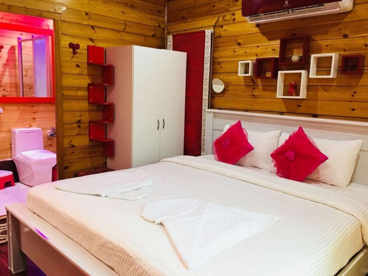 Rock Forest Goa Honeymoon Cottages กาลังกูติ ภายนอก รูปภาพ